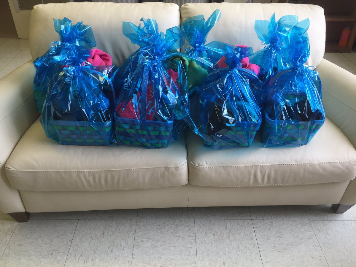 MariaAdmissions's tweet photo. We're prepared for Accepted Student Dinner! Some new students will receive @MariaCollege raffles tonight! #Accepted https://t.co/BwpCxuqtqT