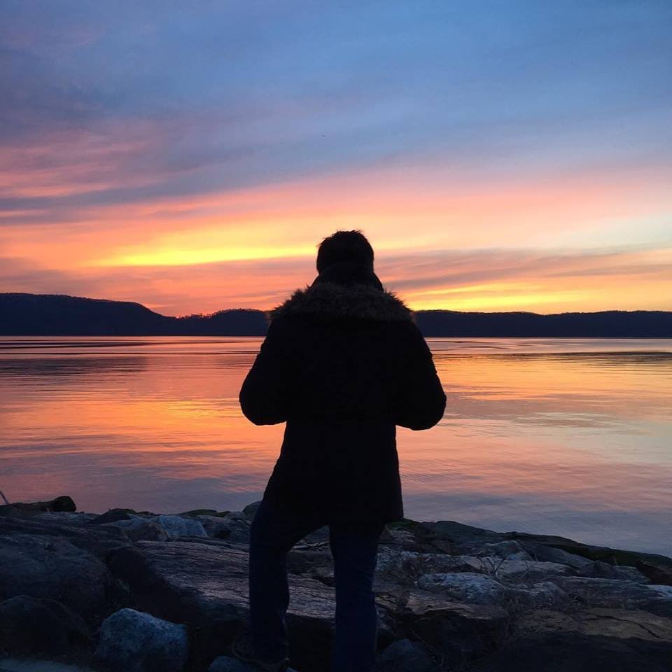 WealthyProspect's tweet photo. Pretty #sunset by the #hudson. #ny https://t.co/EhpXbNhp51