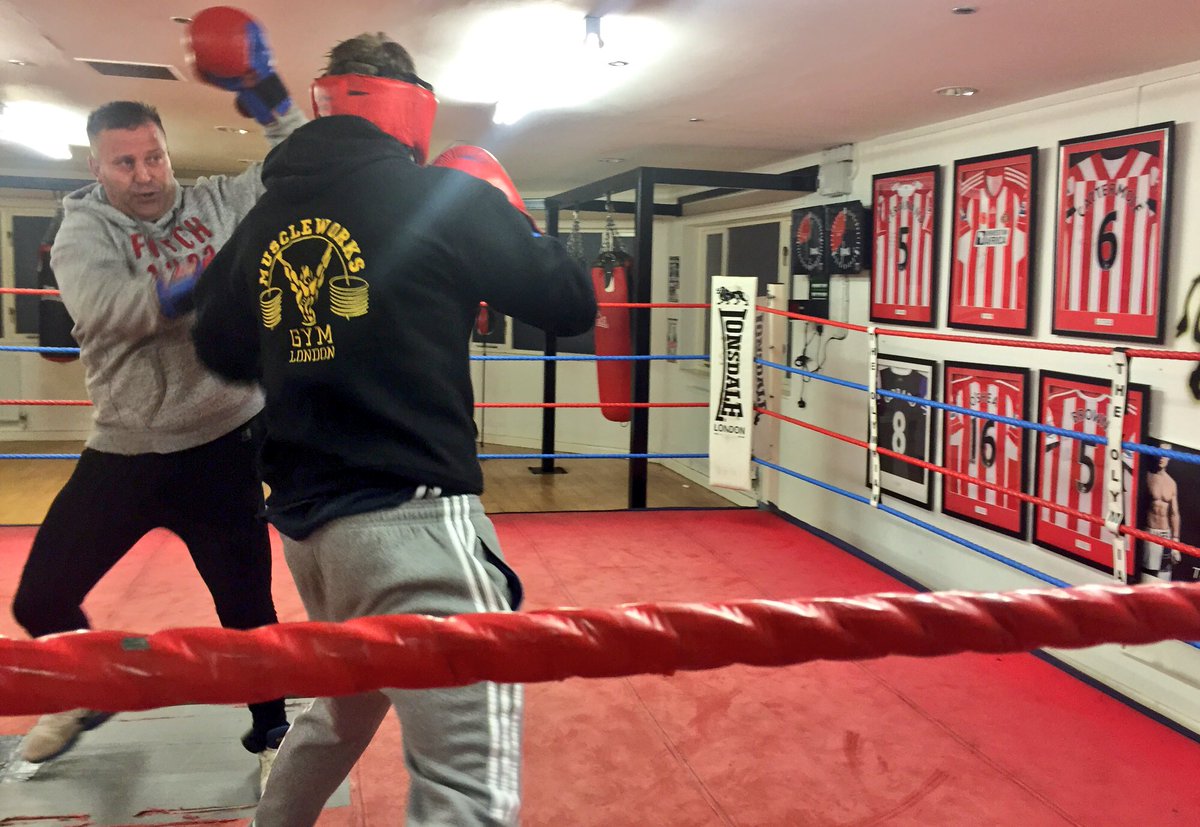 El Hombre Invisible tweet media