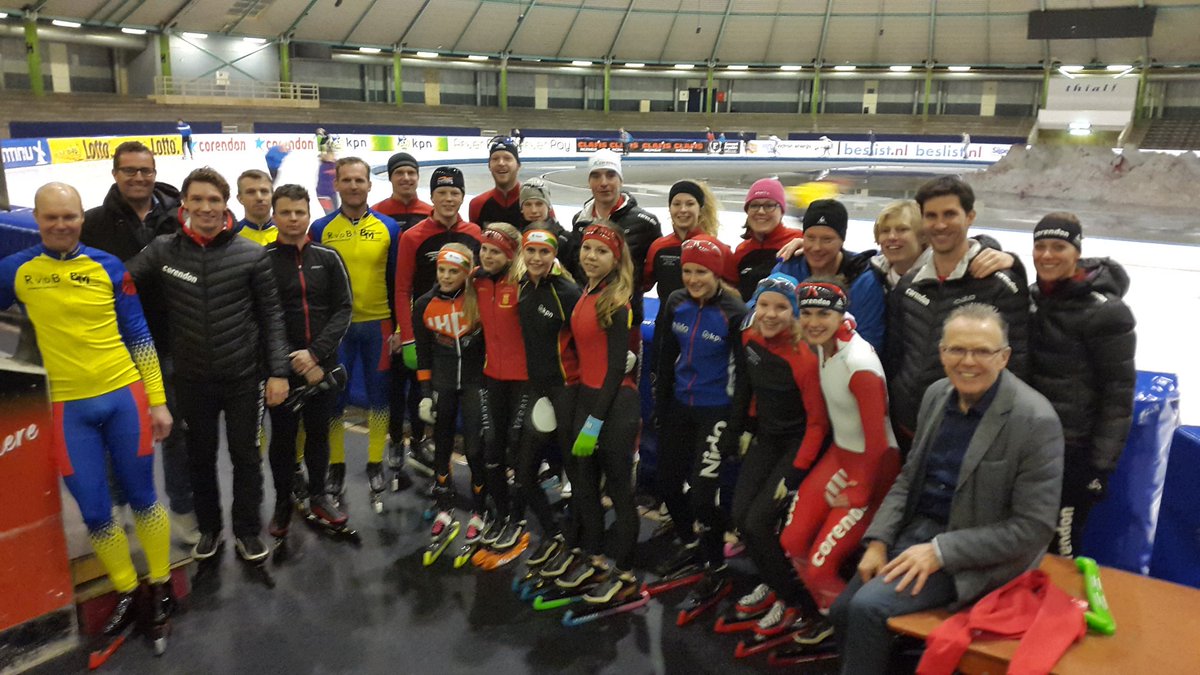 TeamCorendon's tweet image. Schaatsclinic voor prijswinnaars van @deskihut