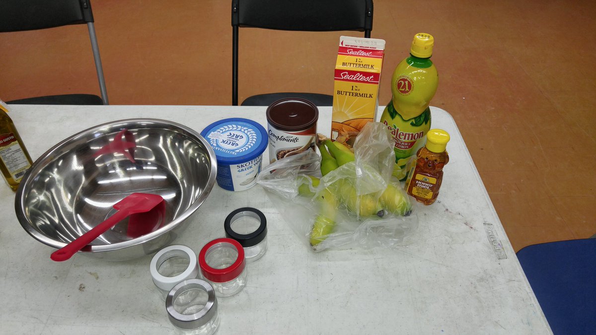 BeautyBootcamp_'s tweet photo. We're back! Guess what we're making?#diybootcamp #girlsinbusiness https://t.co/JrSNolykH1