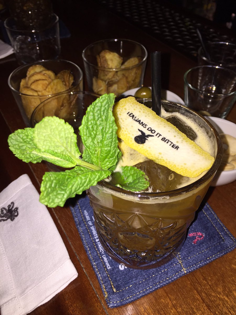 DBoltyCFC's tweet photo. @FernetBranca #replaythestage Milan #ItaliansDoItBitter https://t.co/VomNzOT2gL