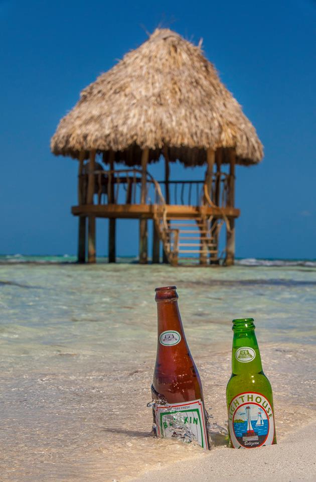Check out our poll! Which would prefer with this view?
#belize #lighthouse #belikin #caribbeanproblems