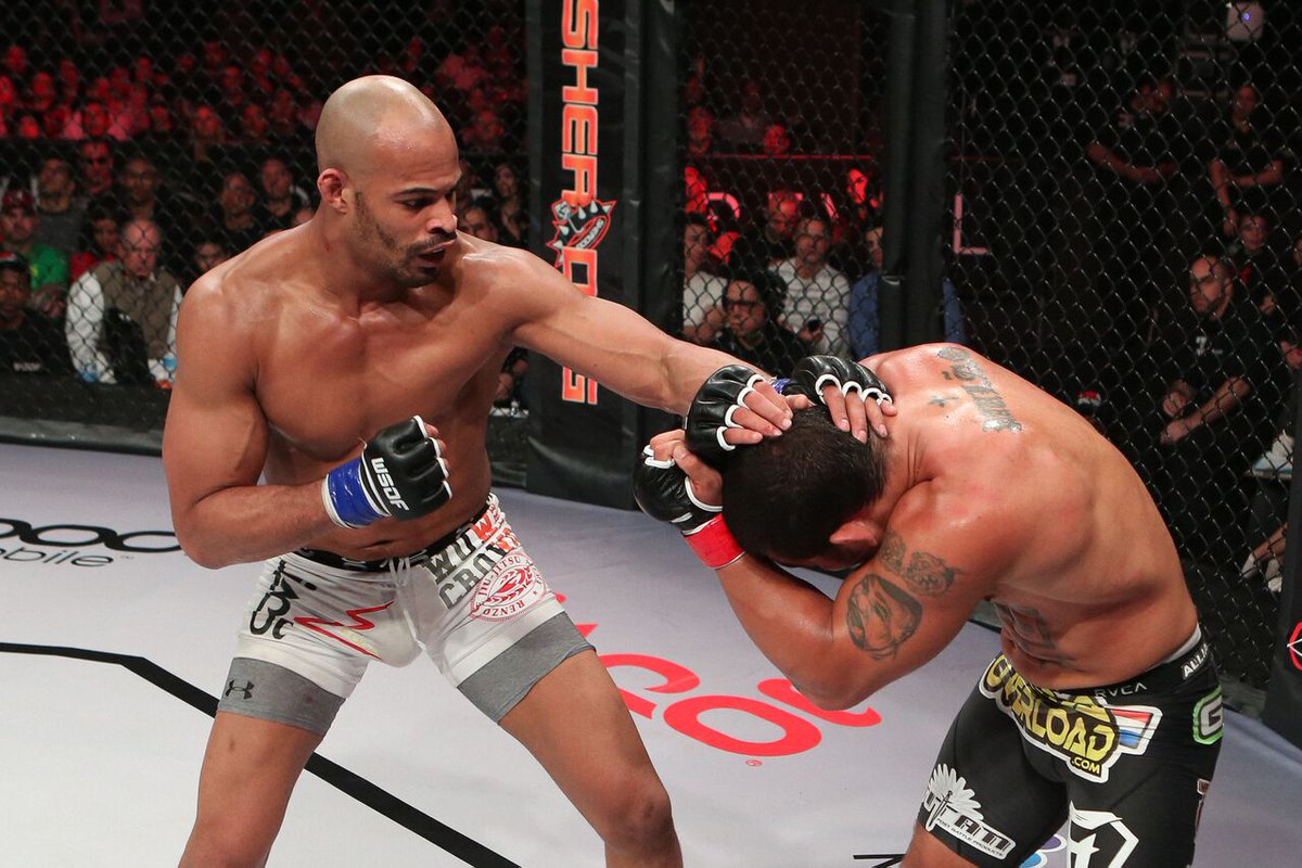 PFLMMA's tweet photo. 3 yrs ago today, @DavidcBranchMMA defeated Paulo Filho at #WSOF2! Next he defends his MW Title at #WSOF30 next Sat! https://t.co/o0klyp71u2