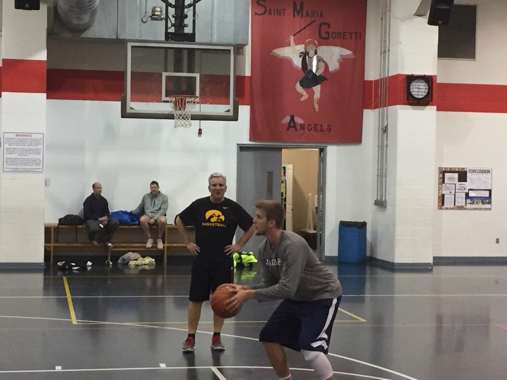 BrennanSteven's tweet photo. Working out with #theshotdoc. Thanks Gus for making these guys better. GCHS https://t.co/Wi4qPHMRBk