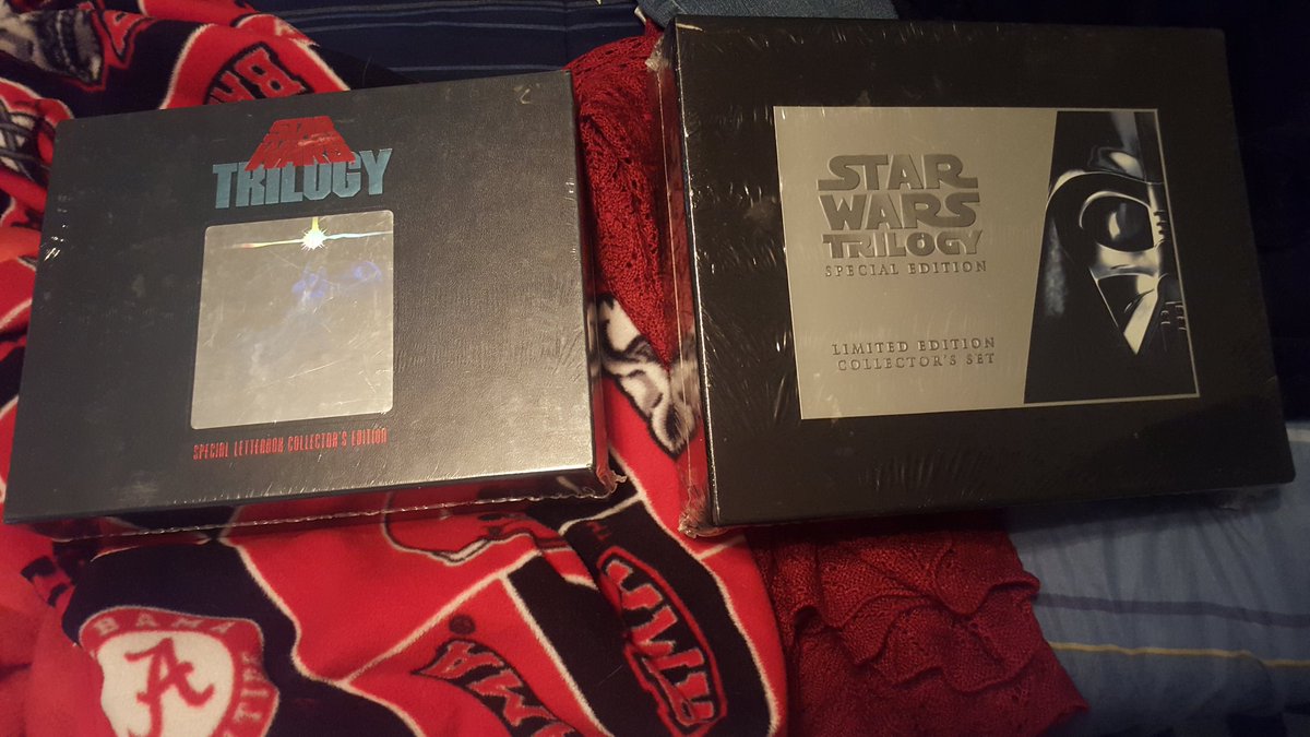 skyzinger3's tweet photo. @Jeffrey_L_Watts Here's mine... are still wrapped up :) https://t.co/X8z11Qc9ER