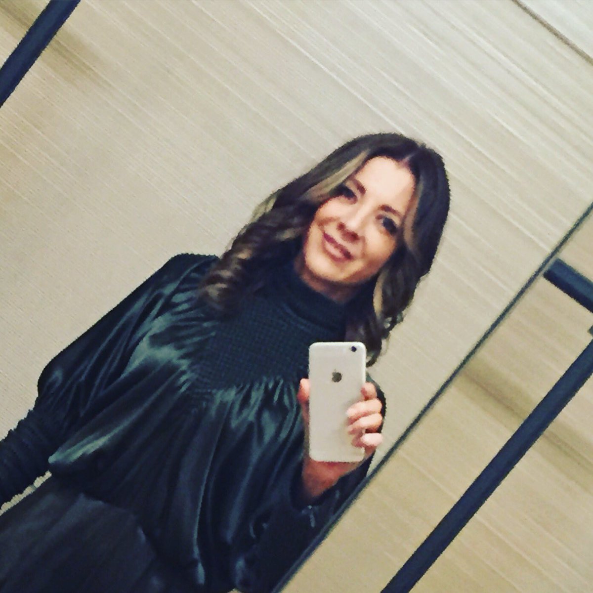 #Sweetdreams!!!! #Jevousaime!!!! #Besostraileros🚍