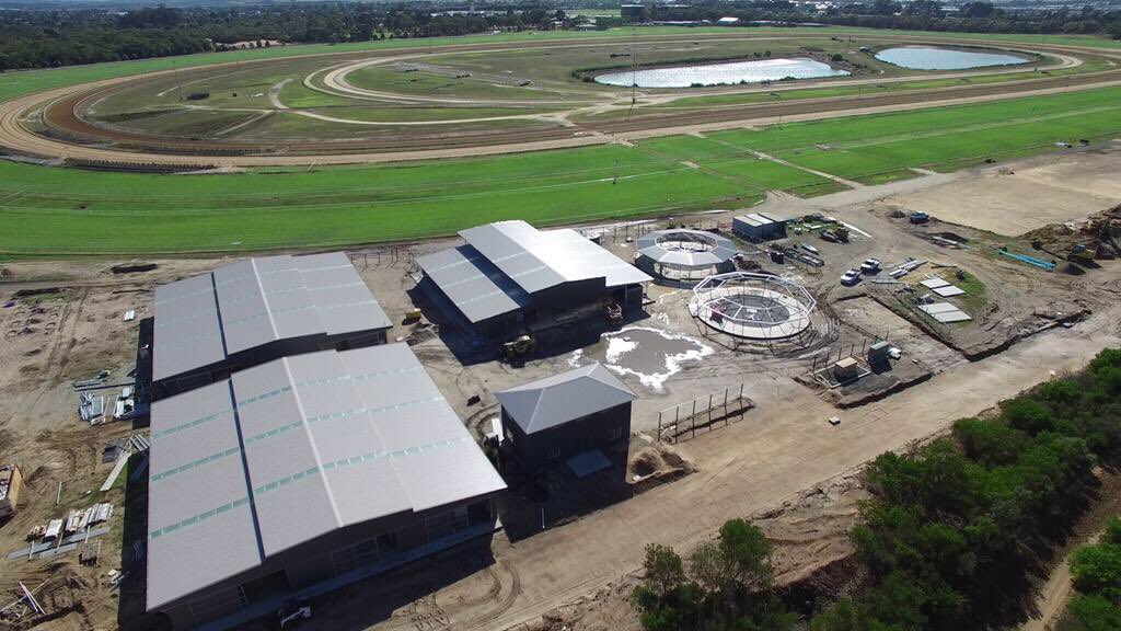 SthsideRacing's tweet image. Here are some aerial photos of the new oncourse stabling complex that will house 240 horses in stage 1