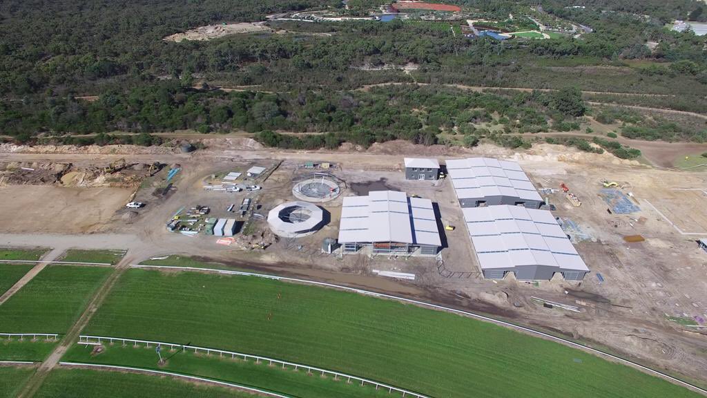 SthsideRacing's tweet image. Here are some aerial photos of the new oncourse stabling complex that will house 240 horses in stage 1