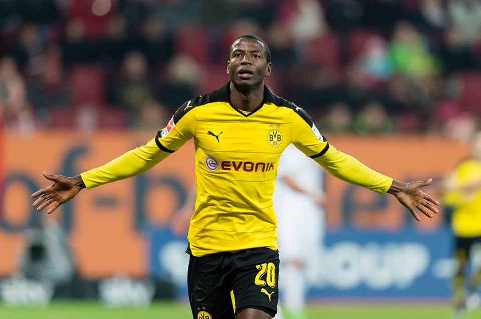 El gol de Adrián Ramos: Borussia 3 Augsburg 1: goo.gl/CFpDSn  #GolesCO #AdrianRamos #Bundesliga #Dortmund