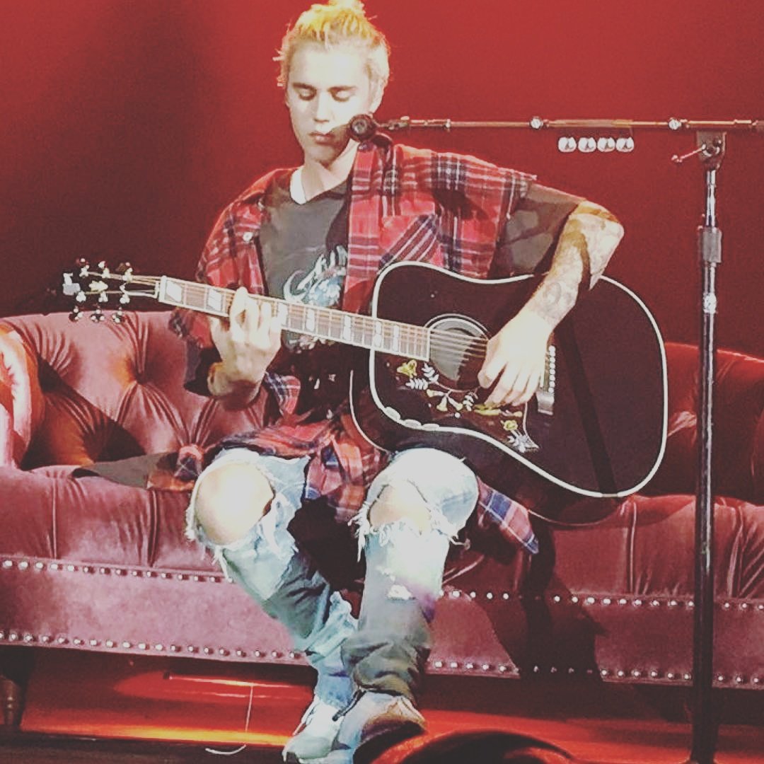 jane07077's tweet photo. #JustinBieber https://t.co/S628iGxebJ