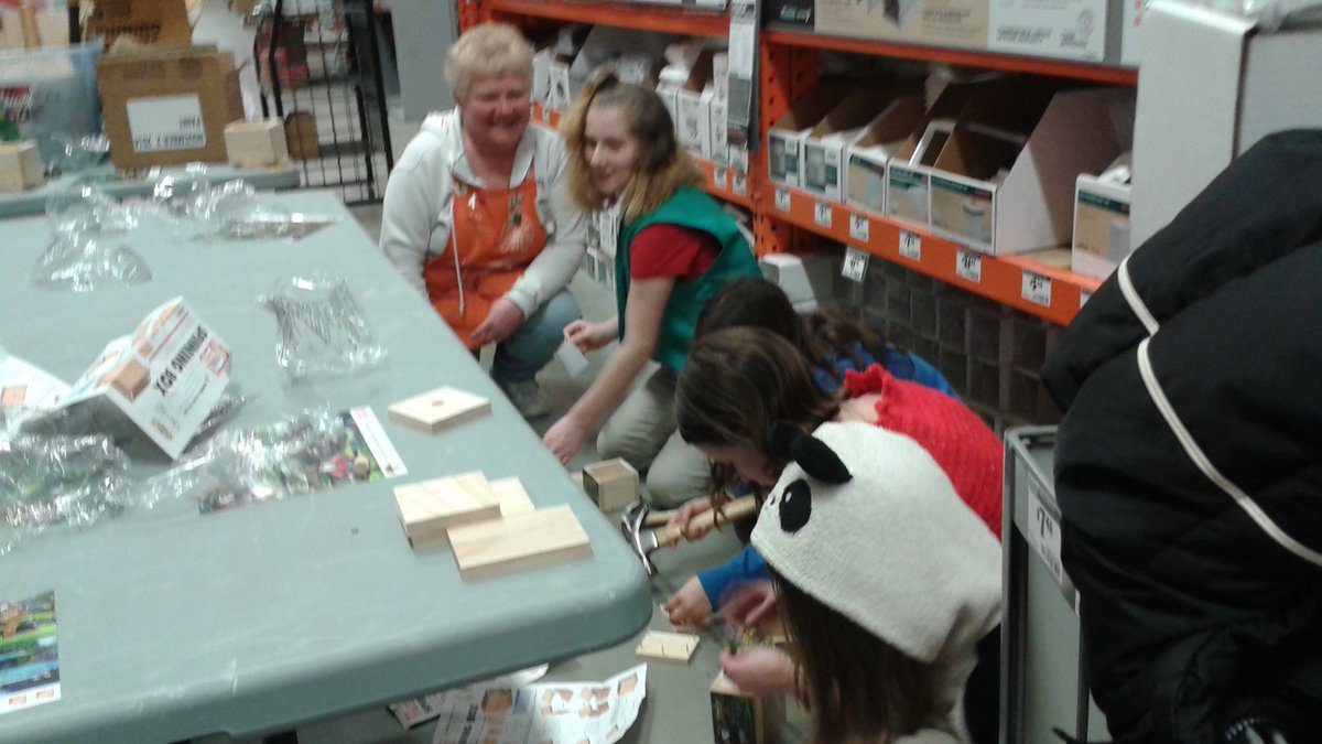 cldspud's tweet photo. Girl scouts at 6930 earning building patch https://t.co/N2HYd3Rqd4