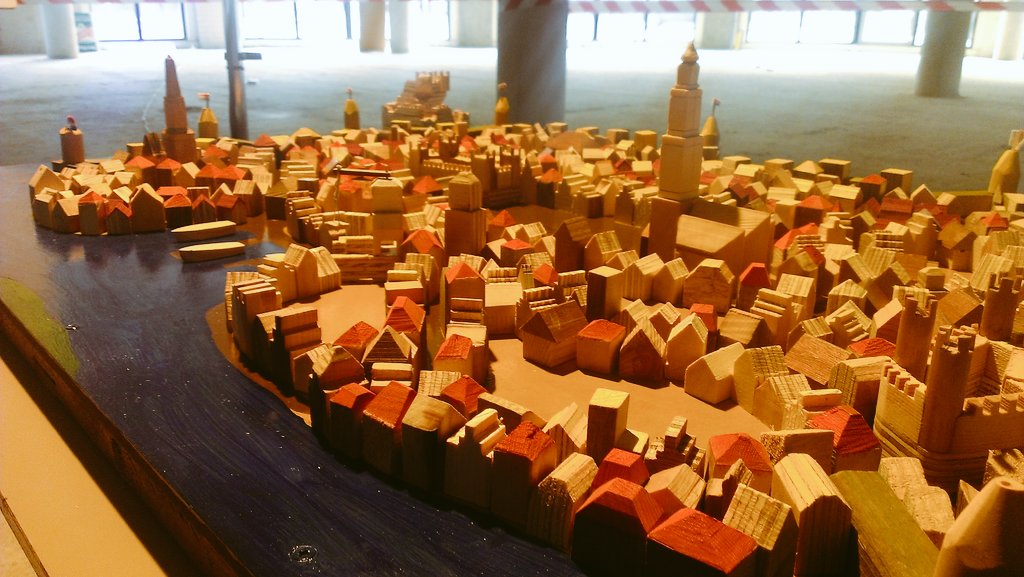 Mooie vraag van #event16 voor inspirerende meetings <a href="/DeKruittoren/">WALHALLAb!</a> . Aanrader. Dynamisch #Erfgoed, unieke lokaties.