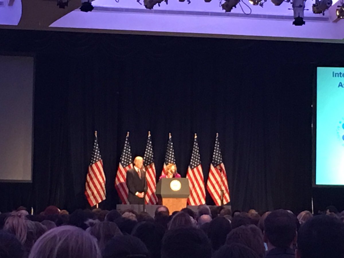 No1LadyL's tweet photo. Listening to the Vice President of US...
#caring #EVAWI2016 #life https://t.co/SCPaK9BW9G