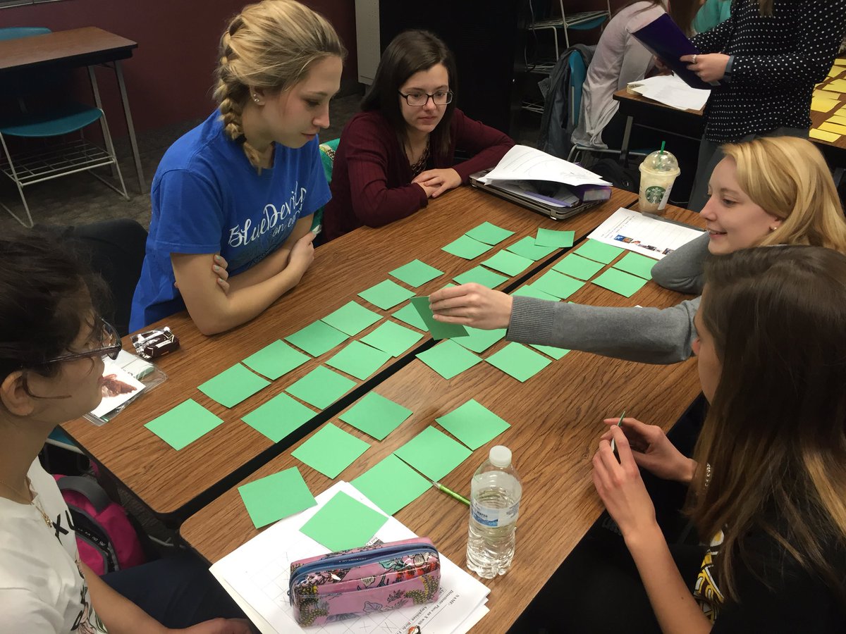 chadgmalcolm's tweet photo. Nothing like a grueling 8 am class of heredity memory! #ececlasses https://t.co/dZ7BhIid1T