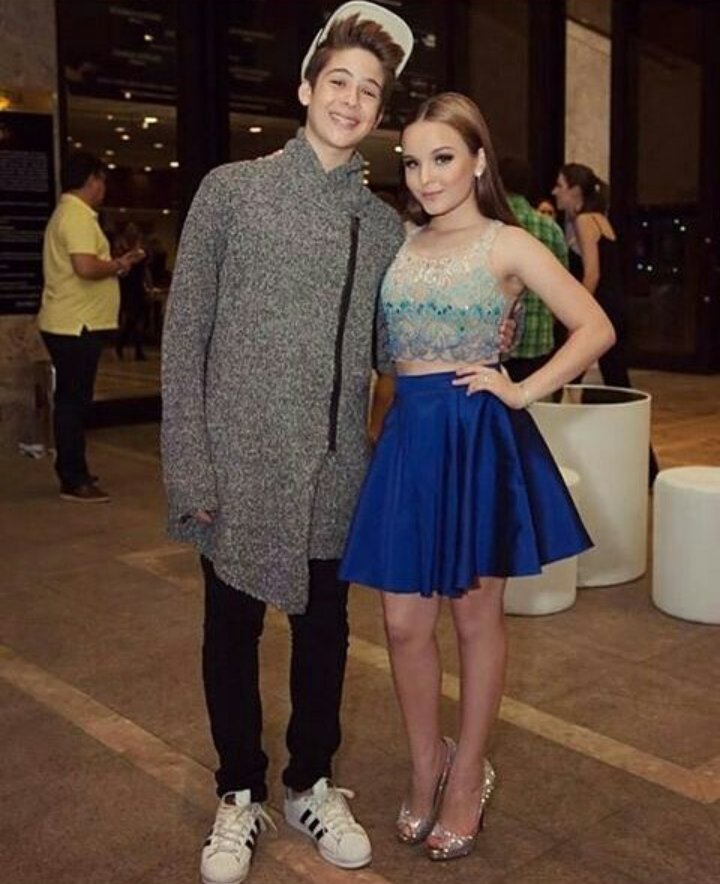 O melhor casal😍❤
O top dos tops♥
O melhor dos melhores💚
Amo essa casal♥
#Jolari #Vida <a href="/larimanoela/">Larissa Manoela</a> e <a href="/Joaoguiavila/">J҉</a>