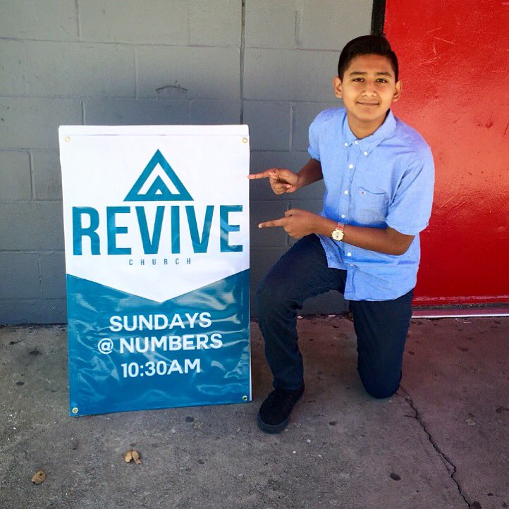 ReviveChurchHou's tweet photo. We know it's only Wednesday but we can't wait 4 #ReviveSunday ! #EasteratRevive #whoscoming #itsgoingdownonasunday https://t.co/1vBXATXSCu