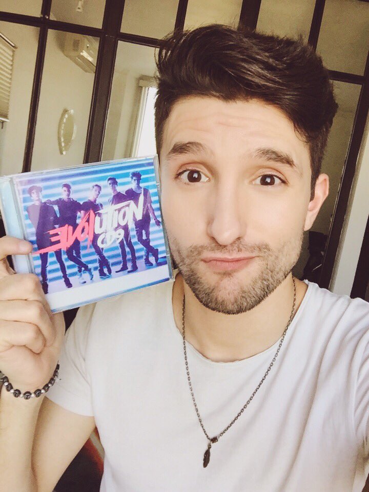 32maddox's tweet image. Obsesionado con este disco! @somosCD9 #NuevoDiscoFavorito #CoderBoy #Evolution