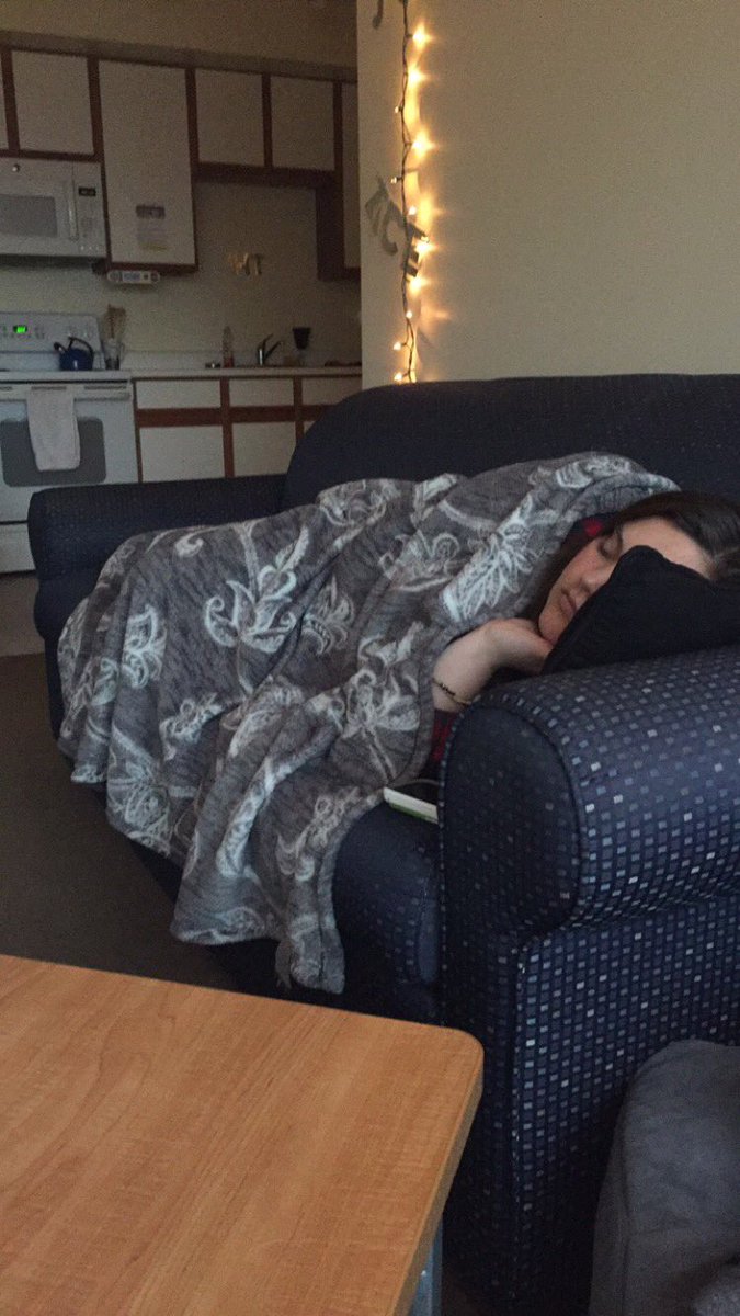 casadibrenda's tweet photo. When you and Kenz were supposed to have a homework party... #RidinSolo #NapsRCool #RoomieGoals https://t.co/9bkAwWbmaw