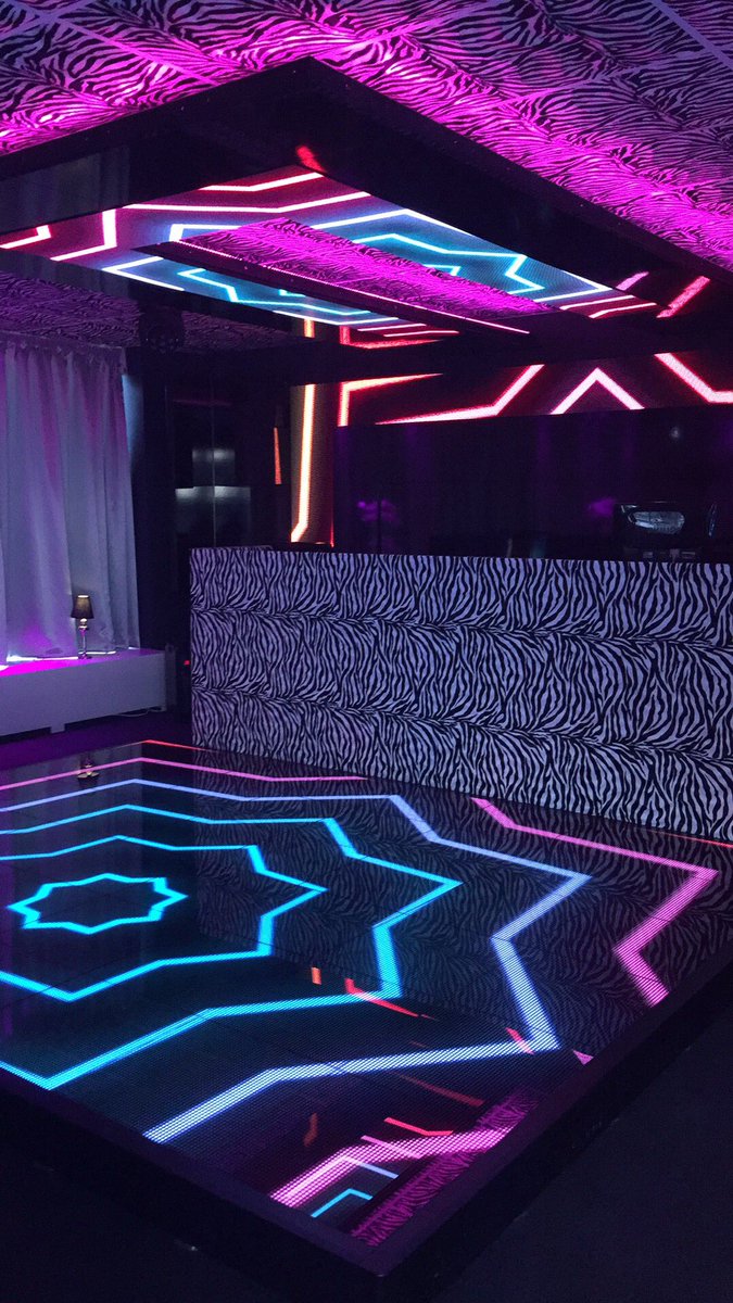 UCQledconcepts's tweet photo. #showroom update @UCQledconcepts #LEDfloor #LEDlight #ambiance https://t.co/E7fAu8DD6v