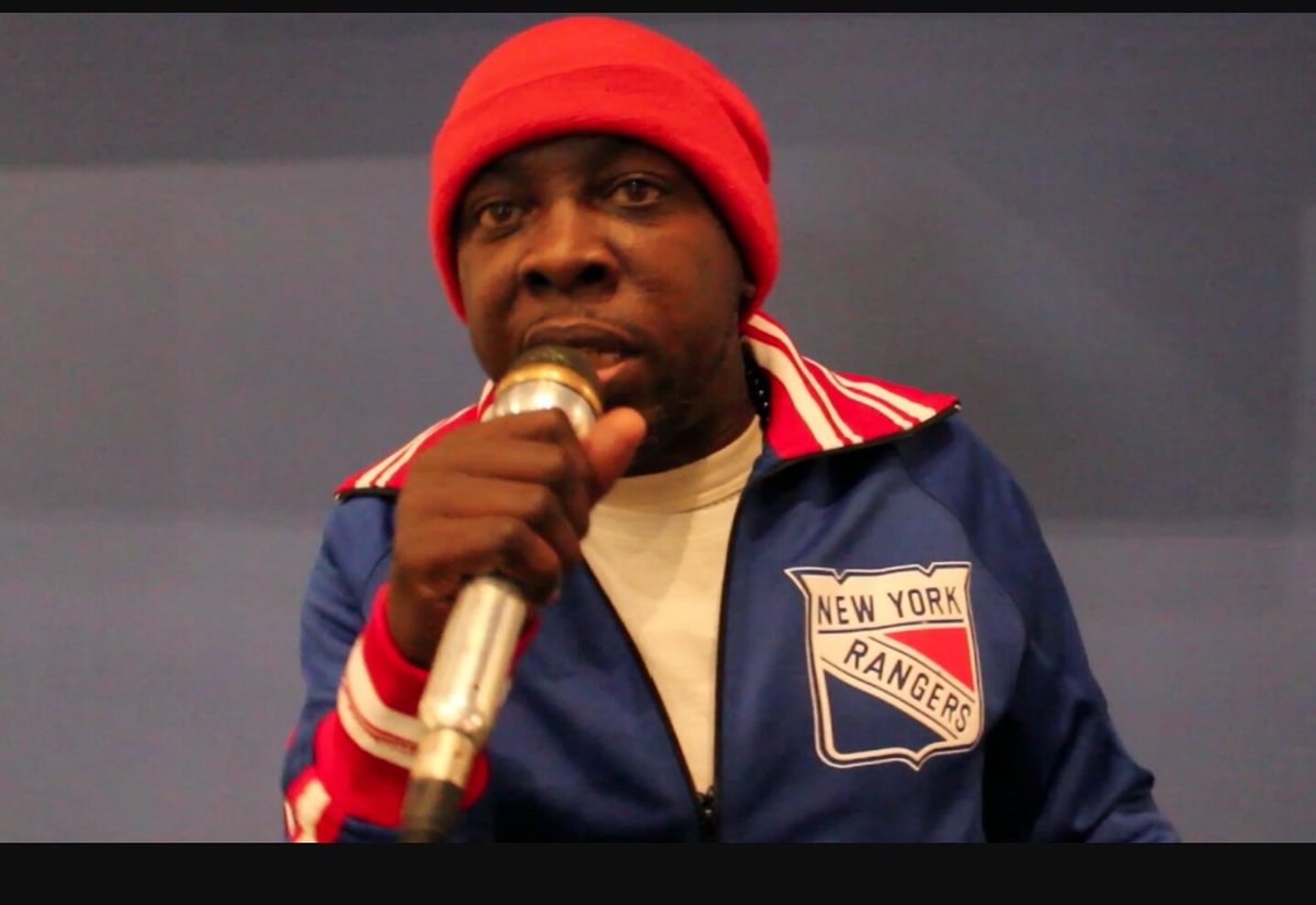 captainzee44's tweet photo. RIP Phife Dawg. #legend #smooth #stylesuponstylesuponstyles https://t.co/uZ3ET0WFu2