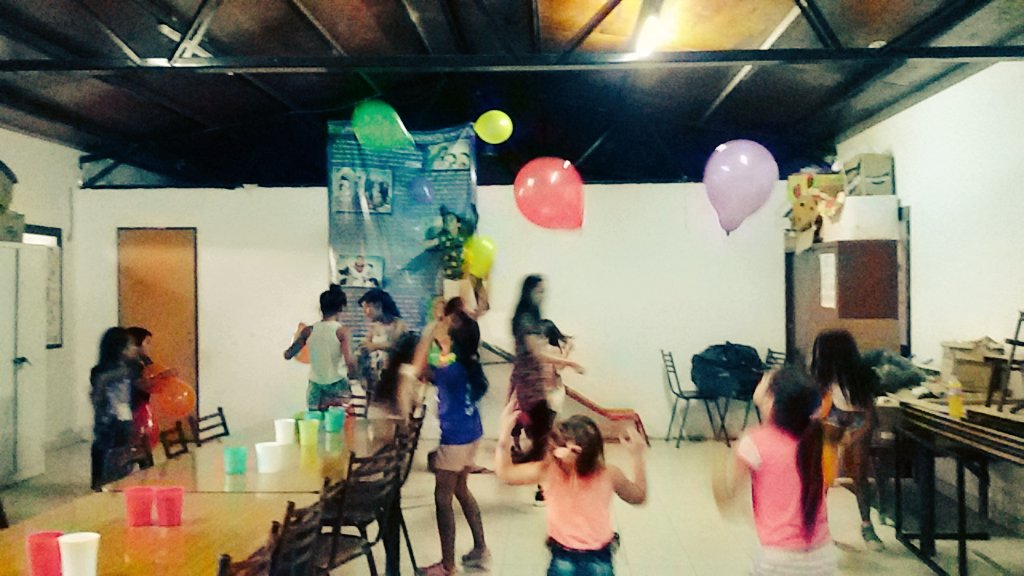 AnaPaulaMilo's tweet photo. Hoy con @Baigorria_Joven festejamos los cumples del mes en Remanso! 
Imposible describir tanto amor recibido♡ https://t.co/oeqqwJhwlK