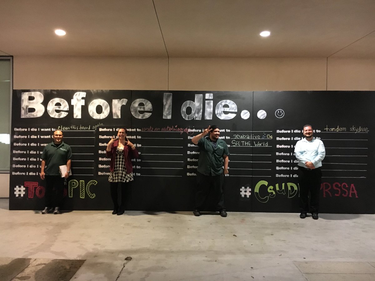 pic_prssa's tweet photo. Ever wonder how the board is clean every day? We have a great team helping out (&amp; writing their own little entries!) https://t.co/seQesCK1Ov