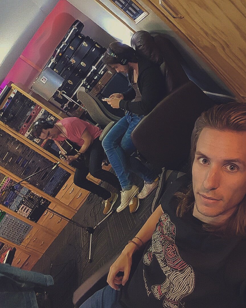 Siesta con música en directo
Que más puedo pedir 
#DvicioEnMexico