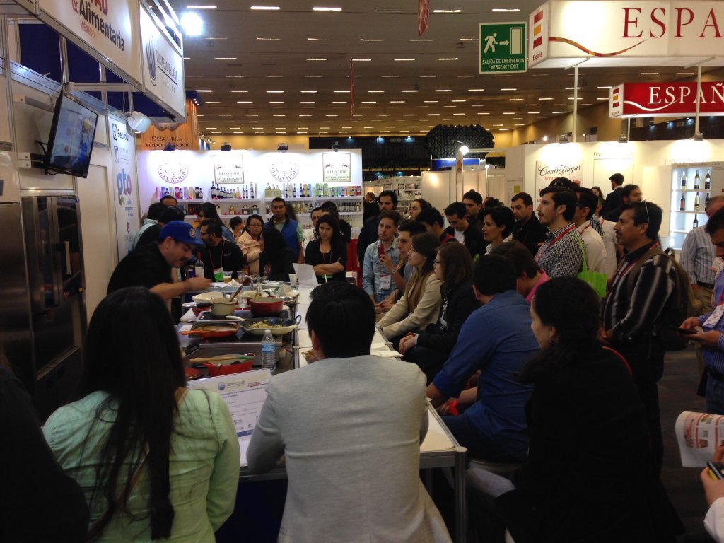 Gracias a todos, sin su apoyo no hubiera sido tan divertido! #ANTAD #showdrink <a href="/cocineromexico/">Cocinero del Año Mx</a> #Showcooking