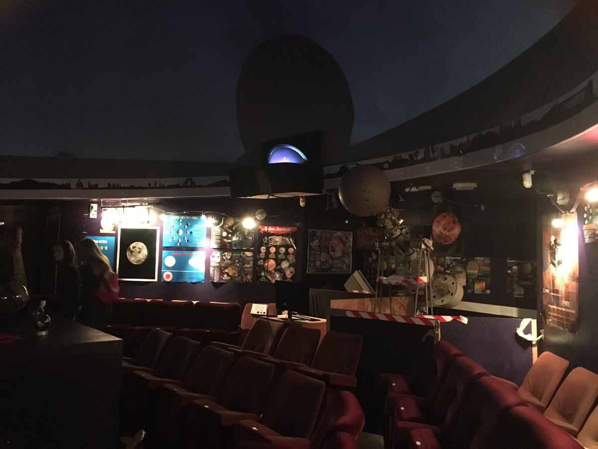ScienceRamsey's tweet photo. Great night at the local planetarium #starshow #physicsisphun https://t.co/IAgl2KYWvb