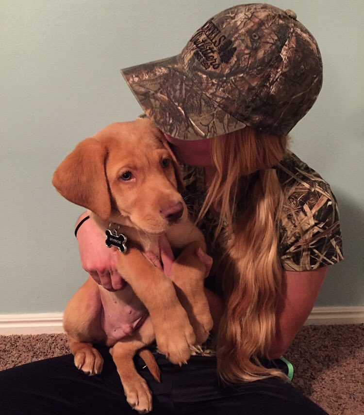 farr_mackenzie's tweet photo. #nationalpuppyday from me and some of my pups❤️🐾 https://t.co/EC8Ke6bWPX