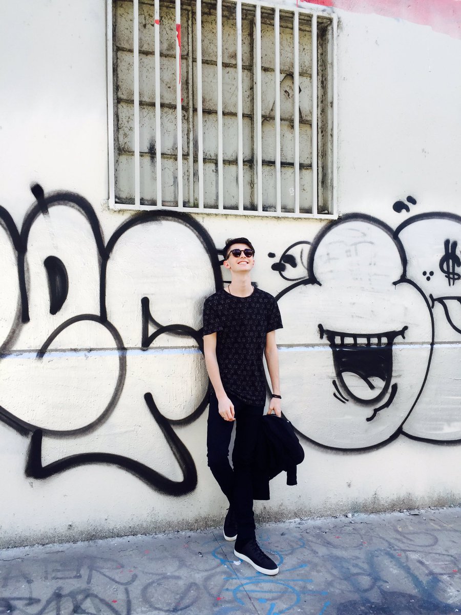 greysonchance's tweet photo. DTLA today https://t.co/qC54m2GlOX