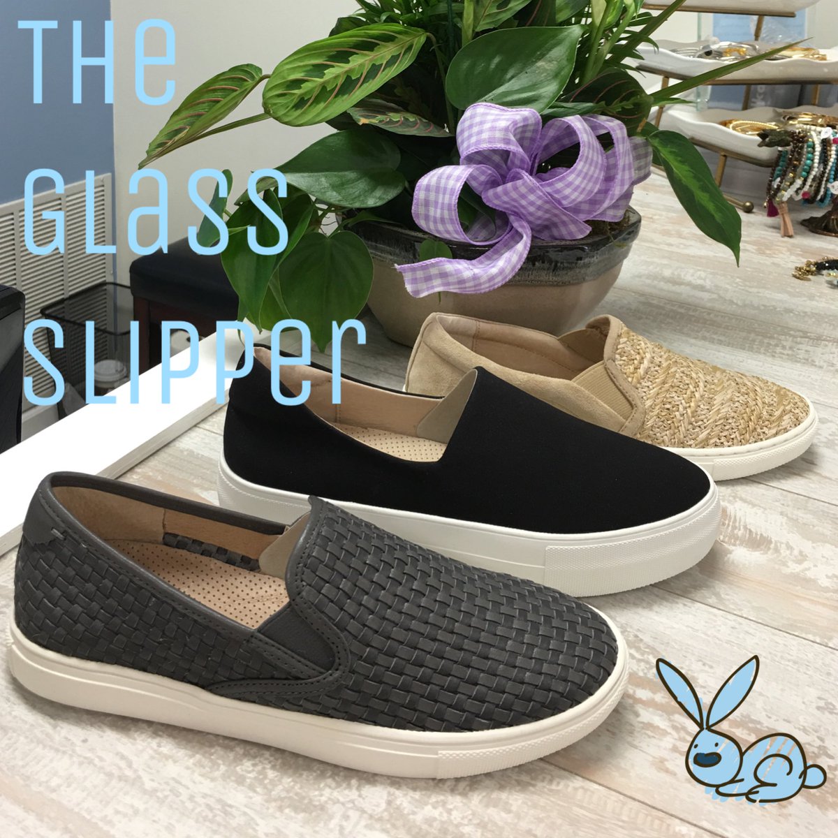 GlassSlipperNJ's tweet photo. For the modern woman on the go dress up or down for all around the town! #slipon @jslidesfootwear @glassslippernj https://t.co/WkDjTrOVEK