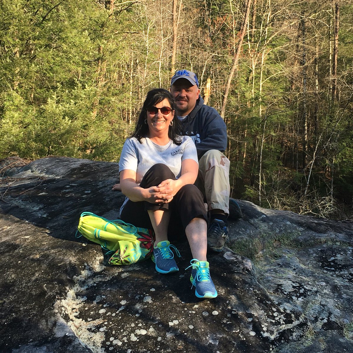 Golflady44's tweet photo. Awesome hike today! #exploreKY #Barthell https://t.co/jbenFvD7na