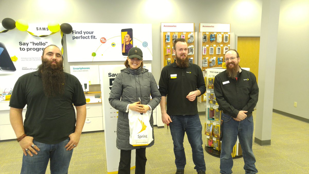 RST_WL's tweet photo. Upgrade & plan change w/$169 acy & very satisfied customer at the #BEARDSTORE @MrSamGarland @wilcox_dallin @Erpratt https://t.co/NnZOVgR6cm