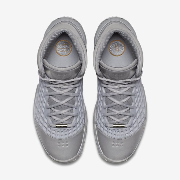 KicksBlowRetail's tweet image. #OfficialLook at the Nike Zoom Kobe 3 "Fade to Black"

Dropping next week on Mar. 28th