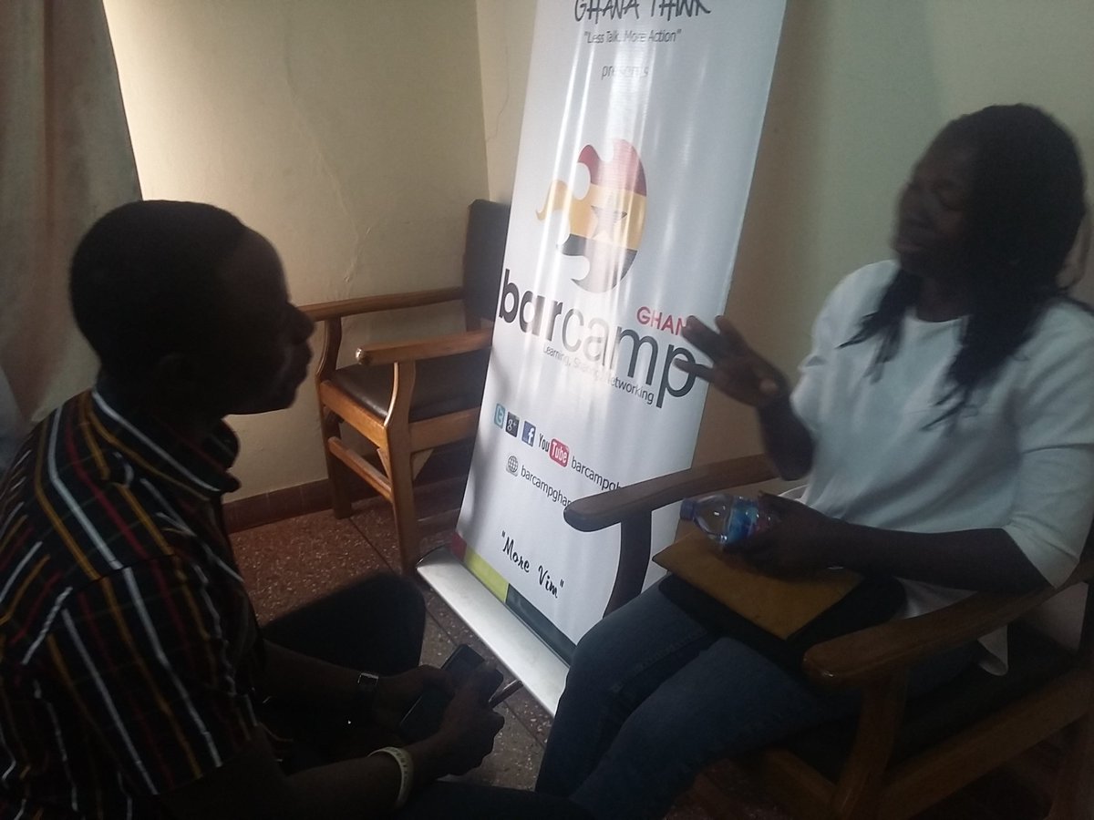 barcampwa's tweet photo. Lea Anzagra, University of Development Studies statistics (#UDSWa) lecturer, #mentoring @ Barcamp Wa, #Ghana. #bcwa https://t.co/iz7HxdRUI5