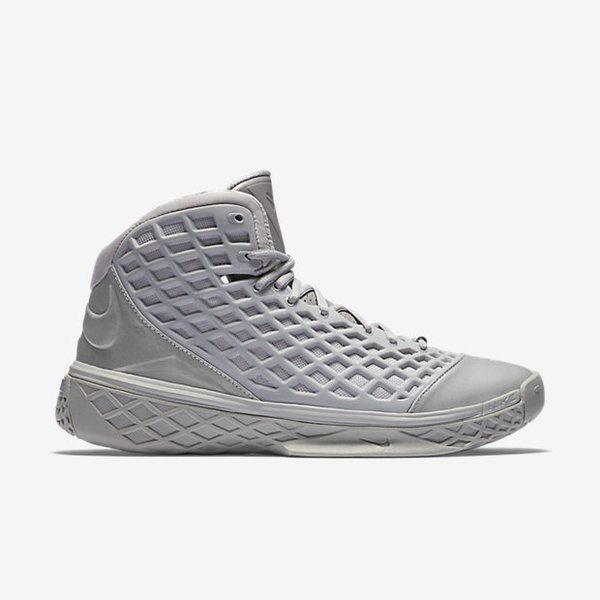 KicksBlowRetail's tweet image. #OfficialLook at the Nike Zoom Kobe 3 "Fade to Black"

Dropping next week on Mar. 28th