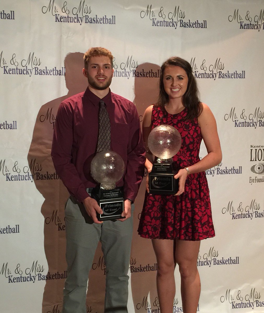 Rebels_Nation's tweet photo. Congrats to E-Town's @ErinnSB21 for being named the 2016 Gatorade National Player of the Year #repKY #MissBasketball https://t.co/N3i2LLfYBb