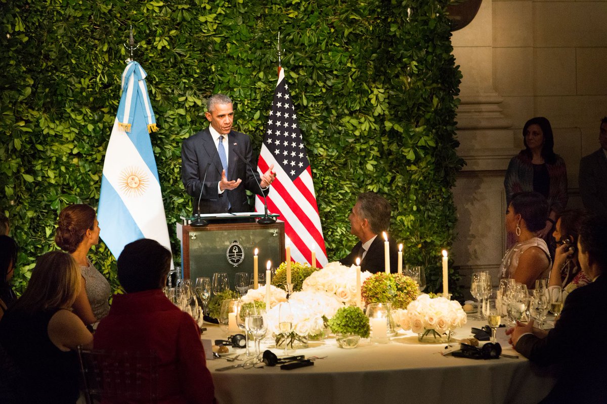 mauriciomacri's tweet image. "Al gran pueblo argentino, salud" @BarackObama