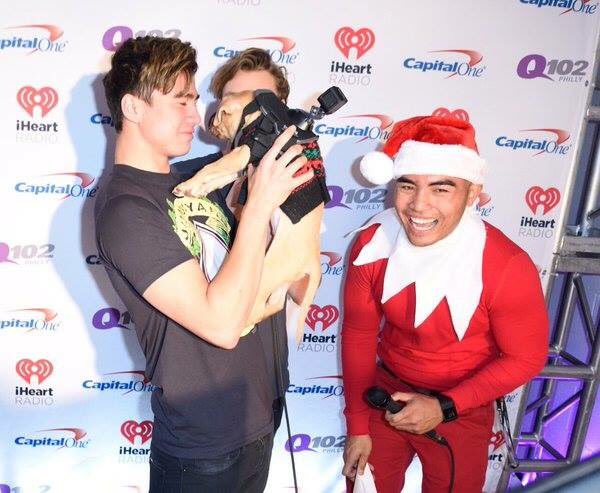 Q102Philly's tweet photo. Happy #NationalPuppyDay @Calum5SOS! Throwback to #Q102JingleBall! #5SOSFam #BestFanArmy #iHeartAwards ❤️ https://t.co/957mrcVAWJ