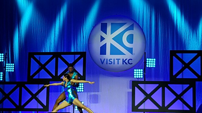 JCEFrankWhite's tweet photo. Amazing performance by @KCFAA today @VisitKC annual meeting. #ElevateKC #kc https://t.co/VXchU4ngUY