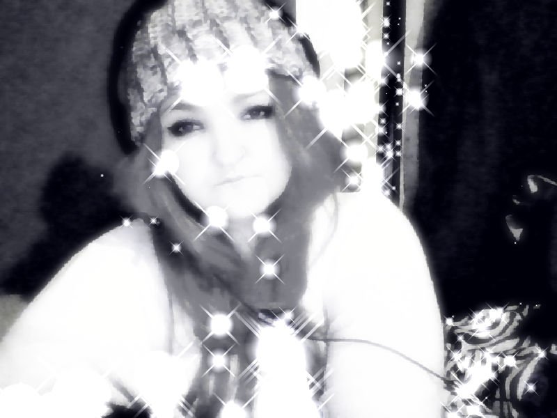 kitty_boo0o's tweet photo. I ♥ this Sparkle effect on Webcam Toy #webcamtoy https://t.co/srGaHFmvaf