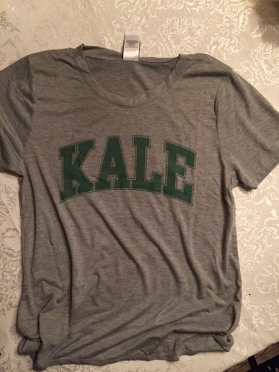 mbn357's tweet photo. @juliemontagu just bought this cute tee, don't know why but it made me think of you 😉 https://t.co/p5nexL7who