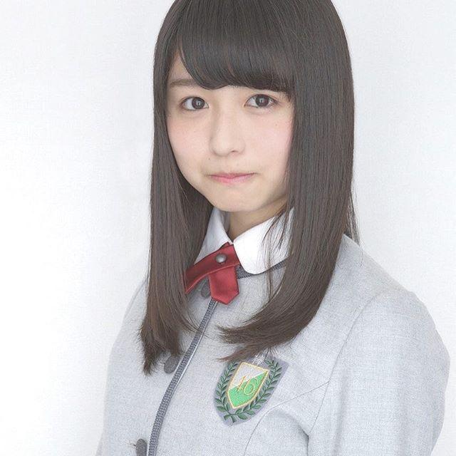 kawasakiikatw's tweet photo. 欅坂46（けやき坂46）の 長濱ねる サイリウムは、紫×ピンク！！！

乃木坂46の紫オフィシャルペンライトが使えますね。
https://t.co/uYEdJbRVjr https://t.co/Xf4ooIspdo