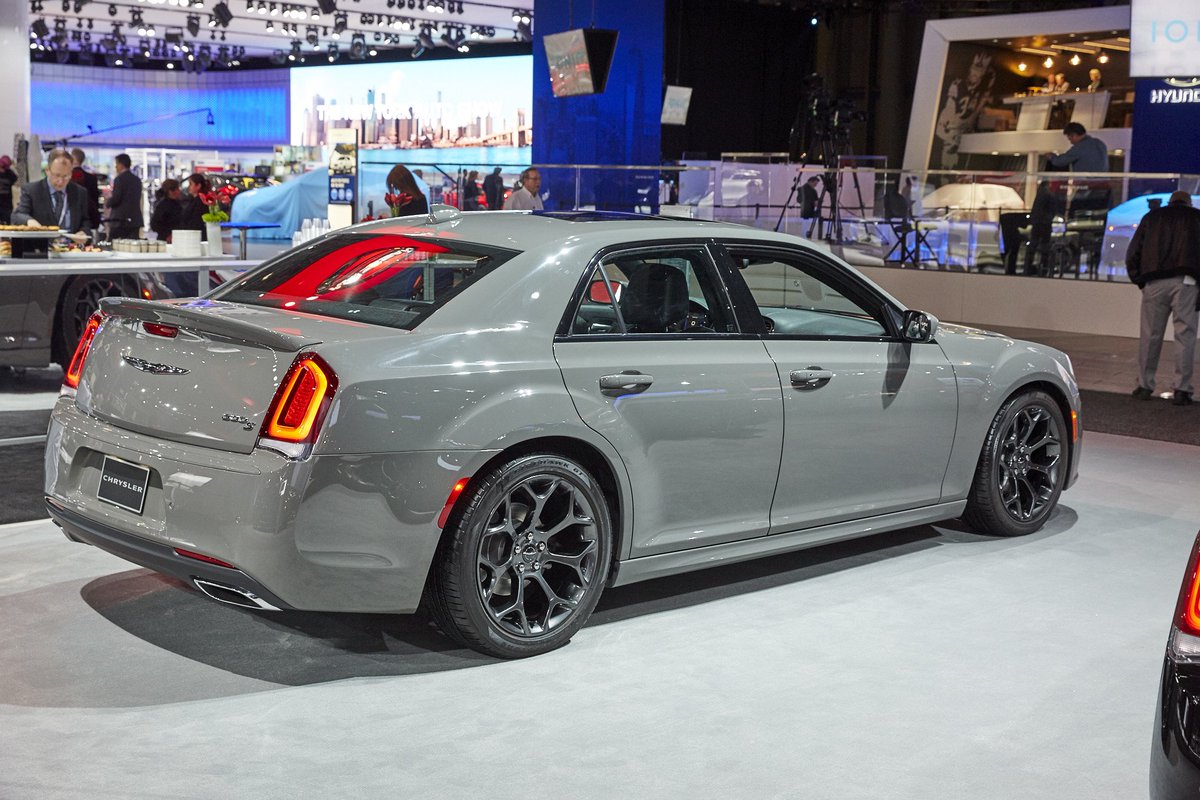 Chrysler's tweet photo. Don't miss the 2017 #Chrysler 300S on display at the New York Auto Show. #NYIAS https://t.co/aARF15L7wo