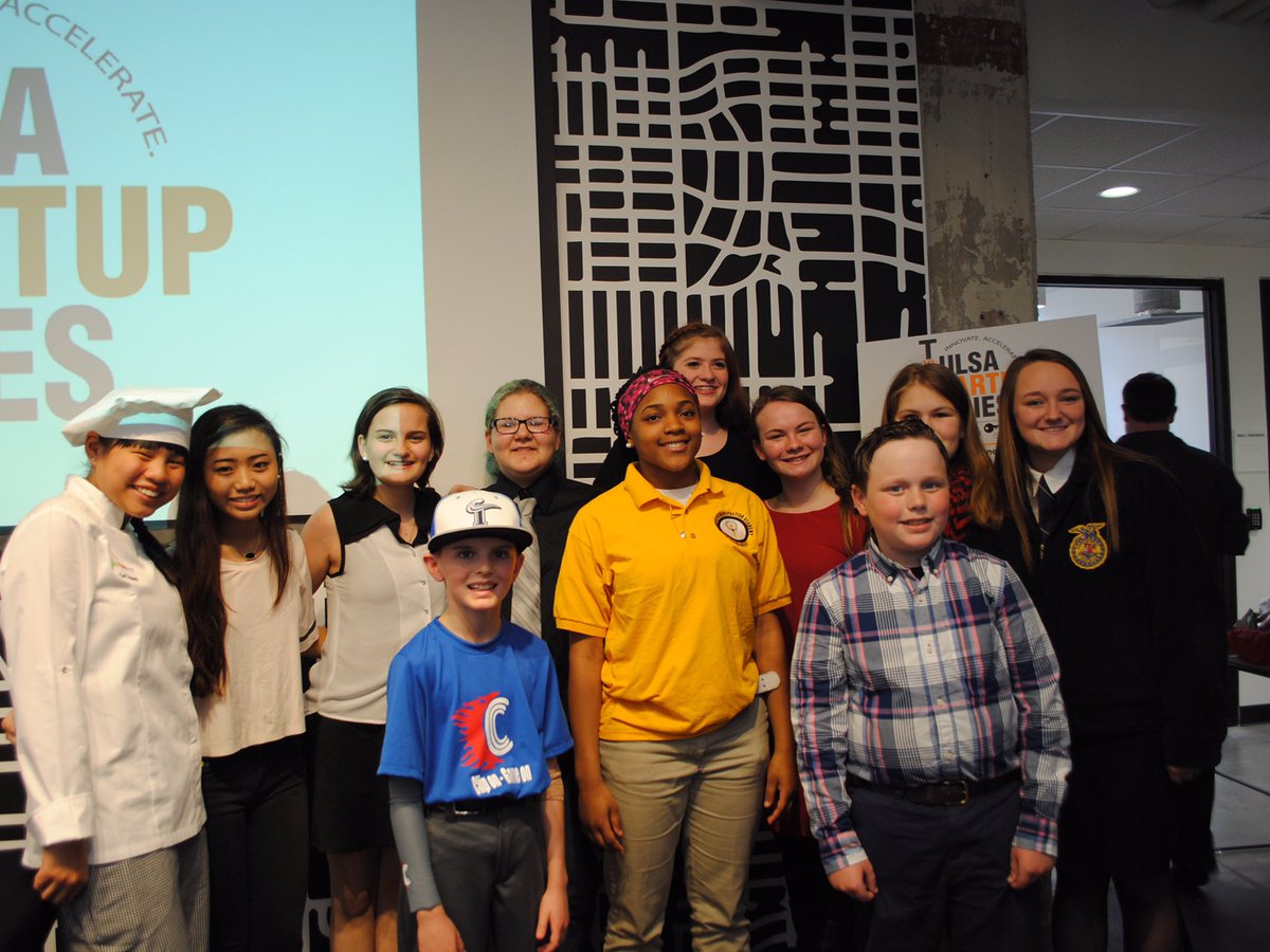 ChefClubBox's tweet photo. Had so much fun pitching at #36DegreesNorth for the #TulsaStartUpSeries!! Congrats, Gabe and Lego Vacuum! https://t.co/eSjs59Hj8a