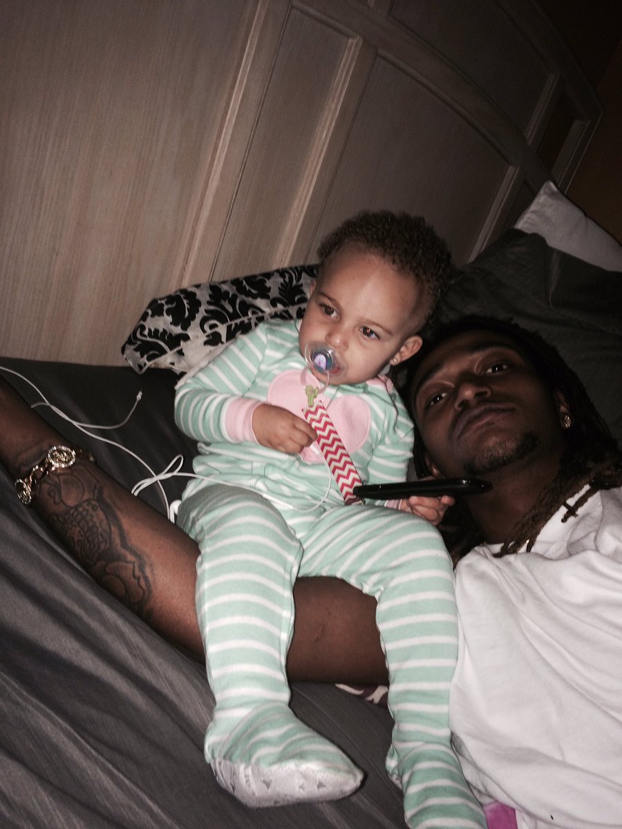 DREADEDCASH's tweet photo. #OFFICIALROLLALIFESTYLE #MYPRINCESS #NALANISKYCASWELL πππππ https://t.co/8UkmbKWXW6