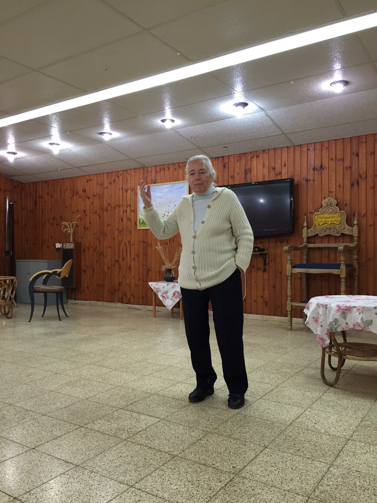RabbiSernovitz's tweet photo. mtg w/Rachel Rabin, sister of PM Yitzhak Rabin z"l. "We can all get along and it begins w/ education." #techerryhill https://t.co/VrjQUYuuy3