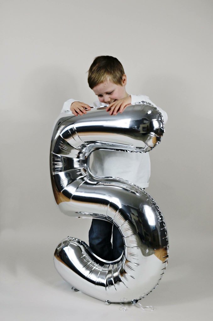 KiriLeah's tweet photo. Massive Happy 5th Birthday to my gorgeous nephew Oliver! 💕 https://t.co/1TeNzYKzN0
